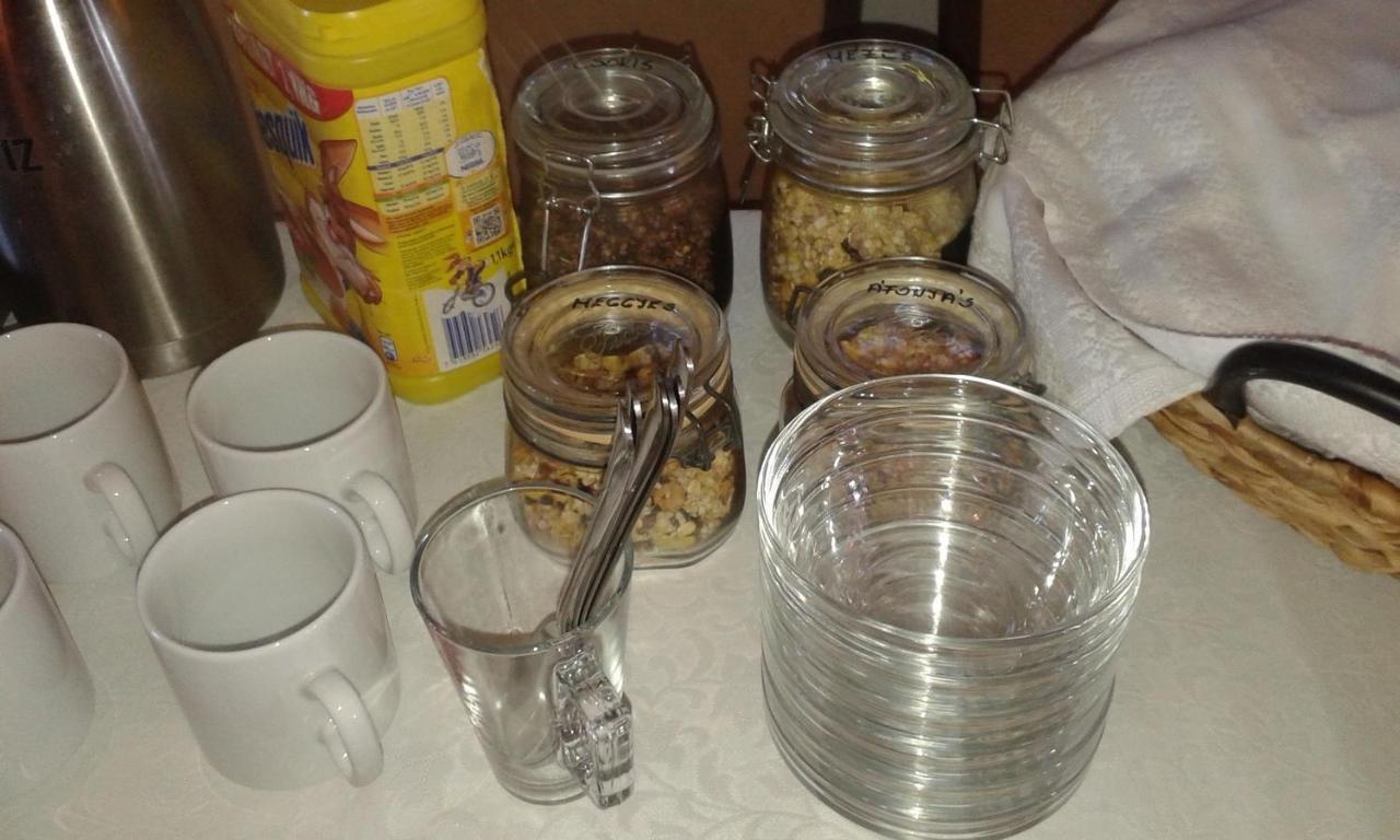 提凡酒店及餐厅 维拉尼 外观 照片